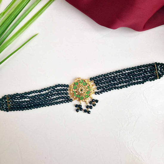 Isra Necklace (Green)