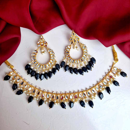 Manika Earrings/Necklace (Black)