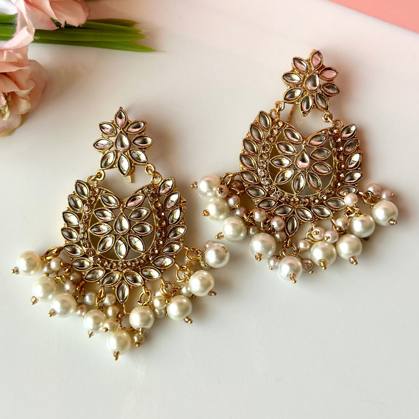 Sameera Earrings (Golden Pearl)