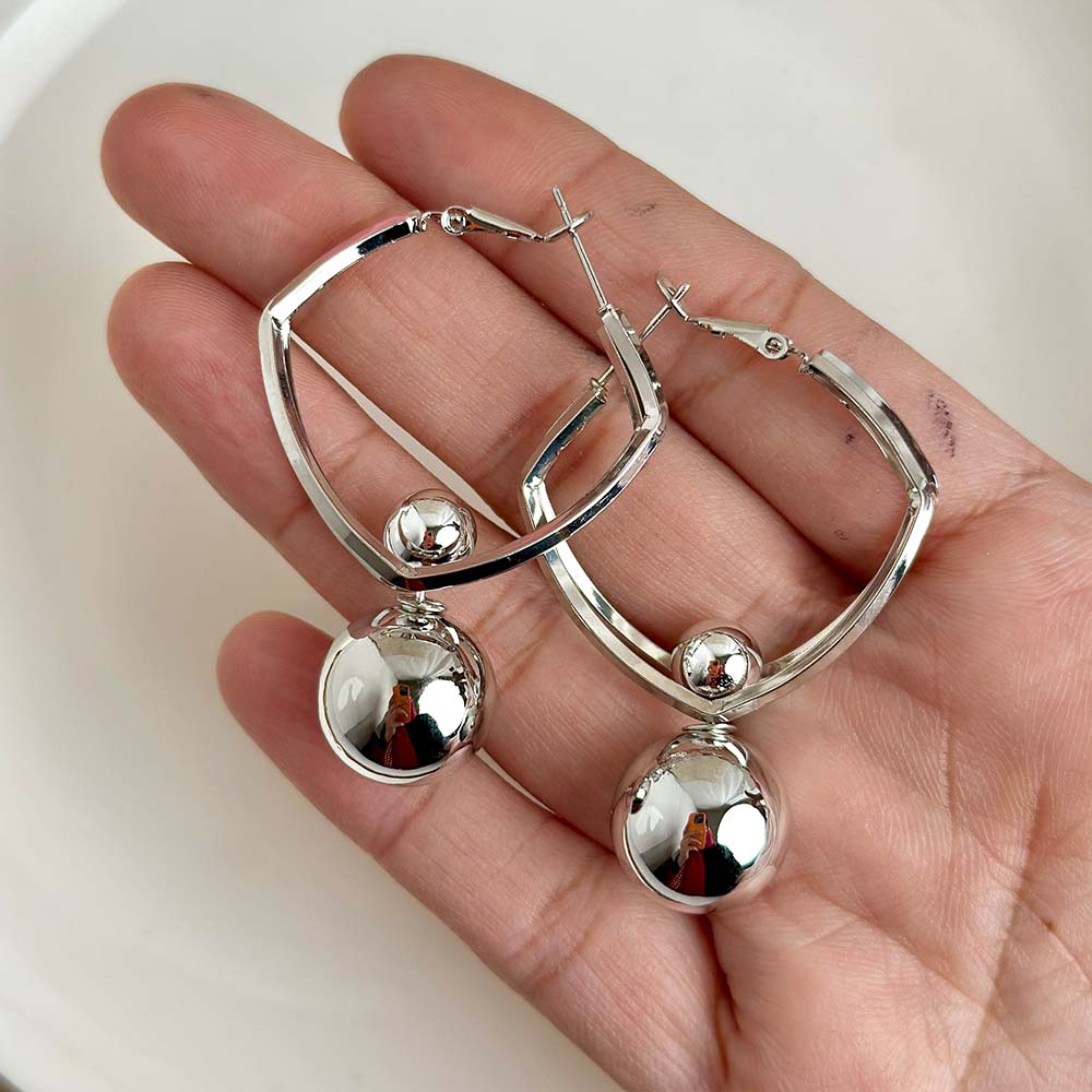 Milo Earrings (Silver)
