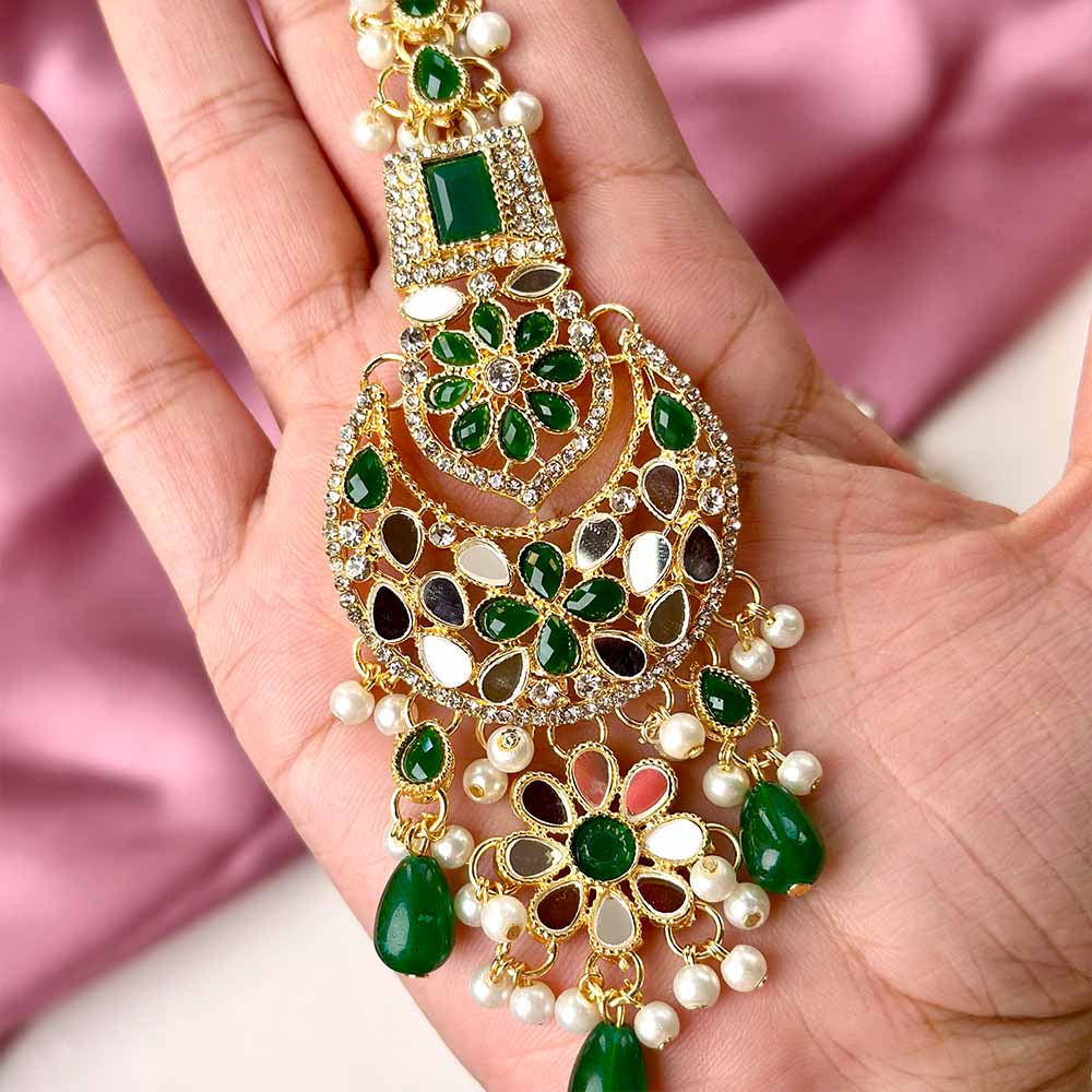 Muneera Earrings (Green)