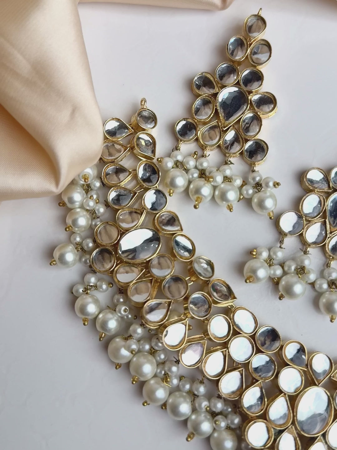 Load and play video in Gallery viewer, Farheen Bridal Set