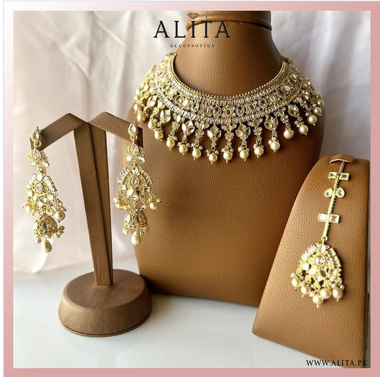 How to sell artificial jewelery online in Pakistan