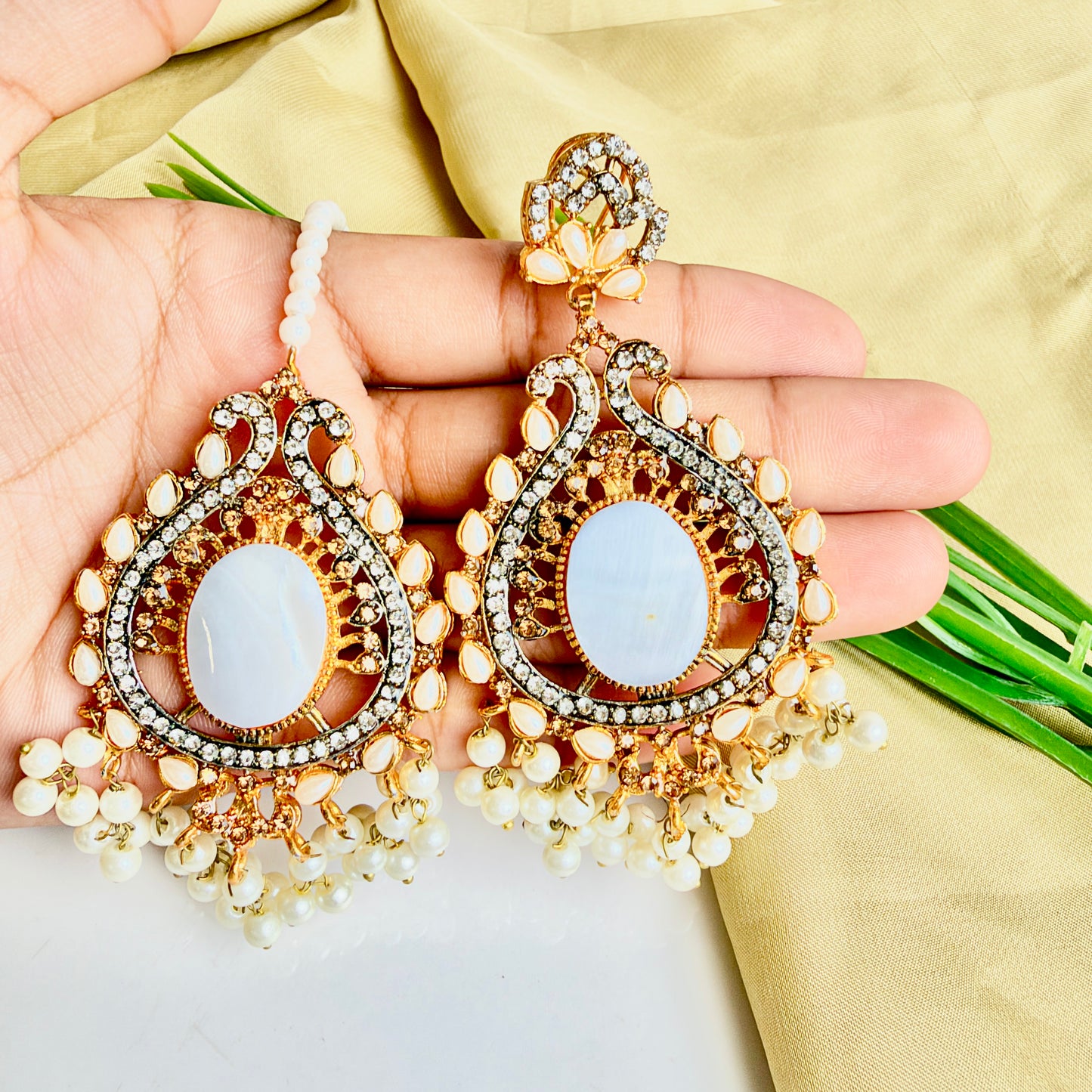 Afsana Set (Pearl)
