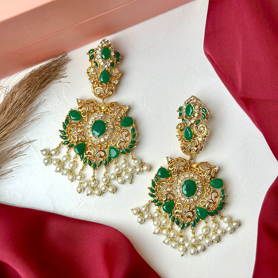 Load image into Gallery viewer, Aiza Earrings (Green)
