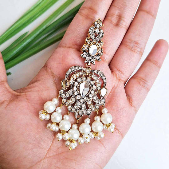 Aleeza Earrings (Pearl)