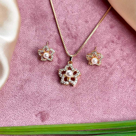 Aster Pendant Set