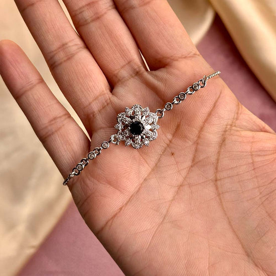 Blume Bracelet (Navy Blue)