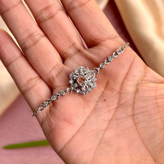 Blume Bracelet (Champagne)