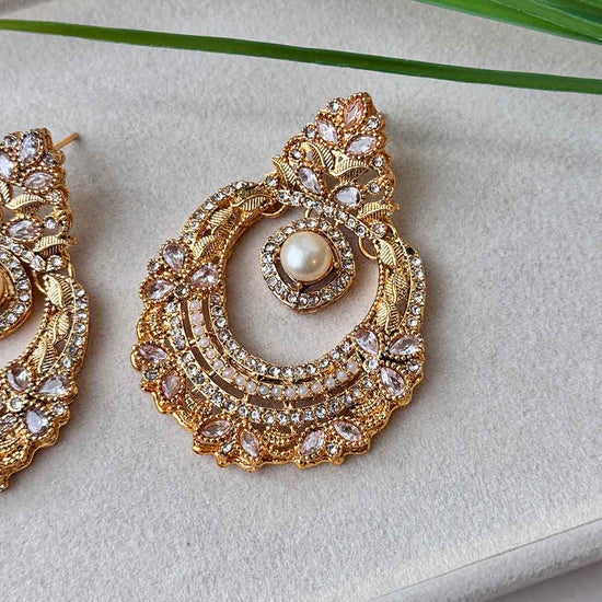 Ceylan Earrings (Crystal)