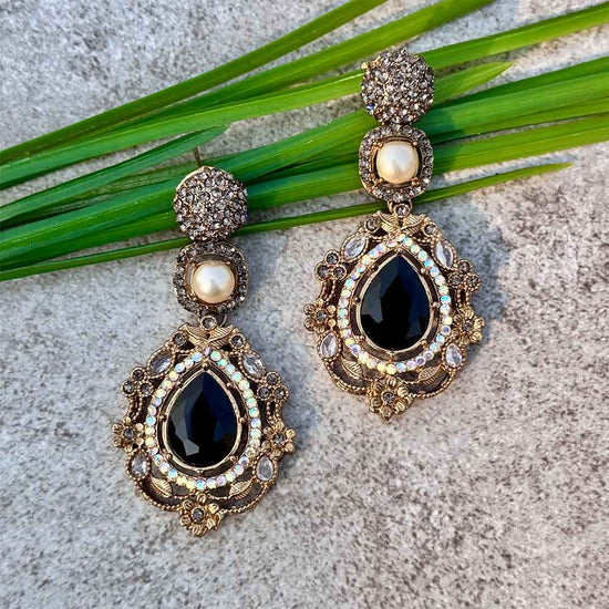 Dilara Earrings (Black)