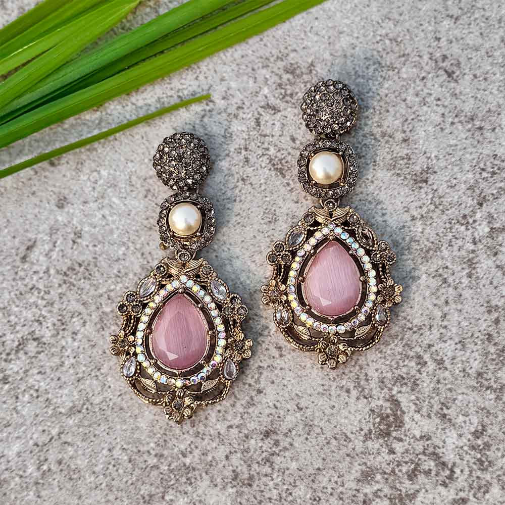 Dilara Earrings (Baby Pink)