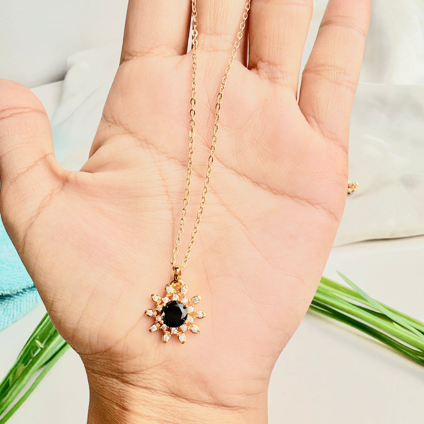 Ella Locket Set (Black)