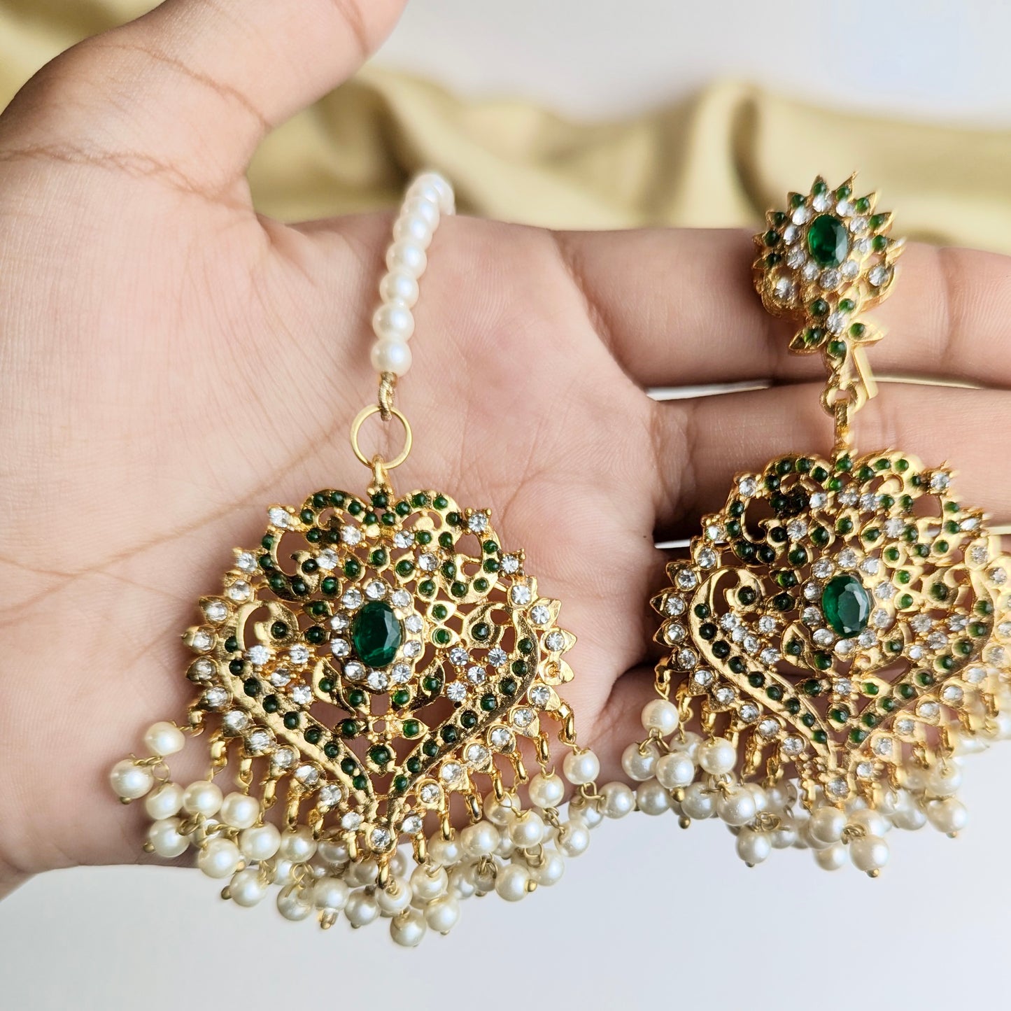 Emerald Naurattan Set