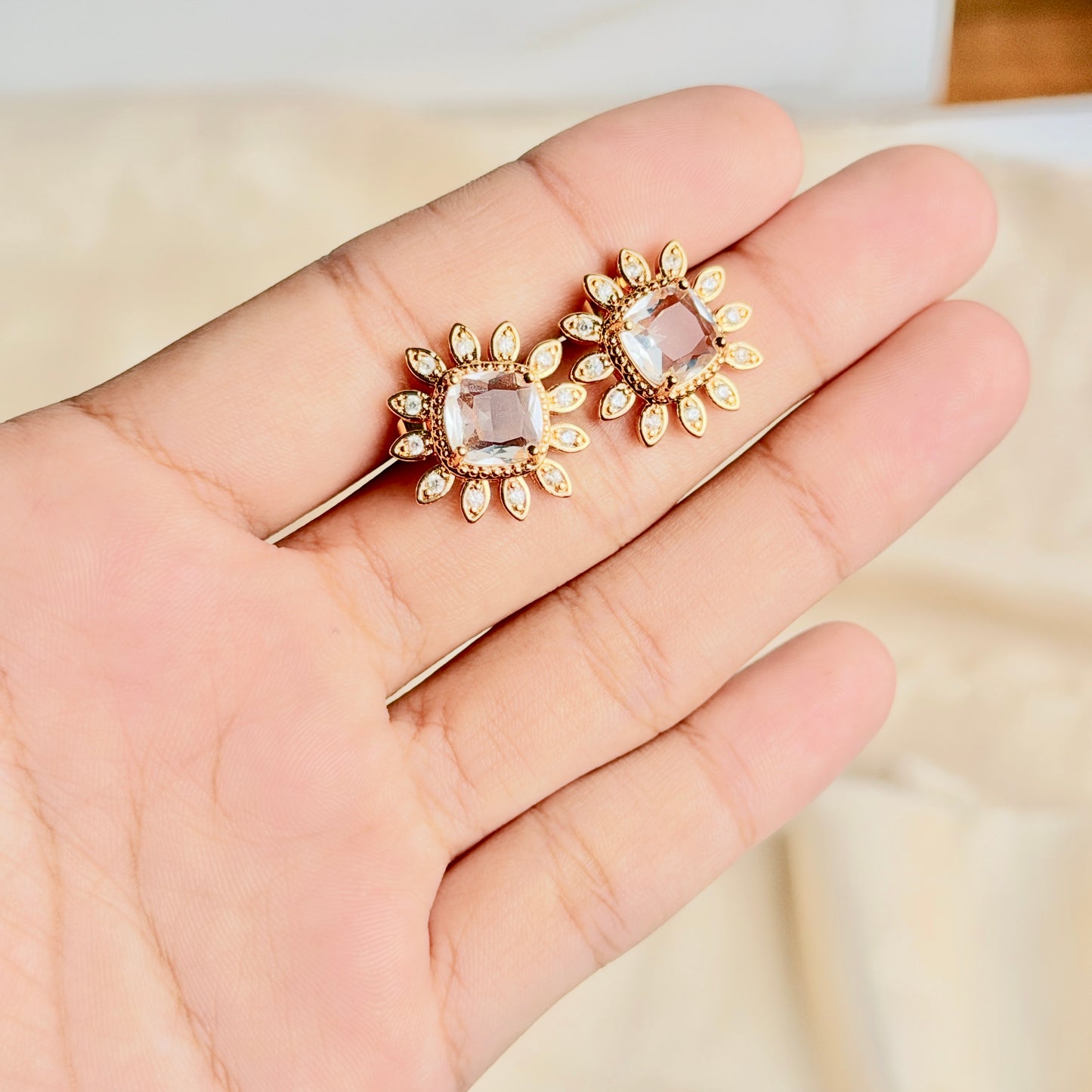 Flower Locket Set (Crystal)