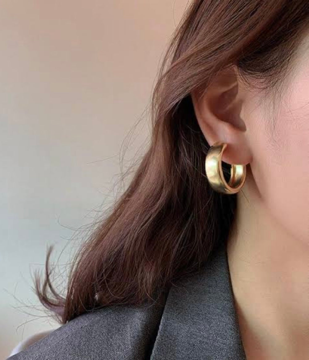 Classic Gold Hoops