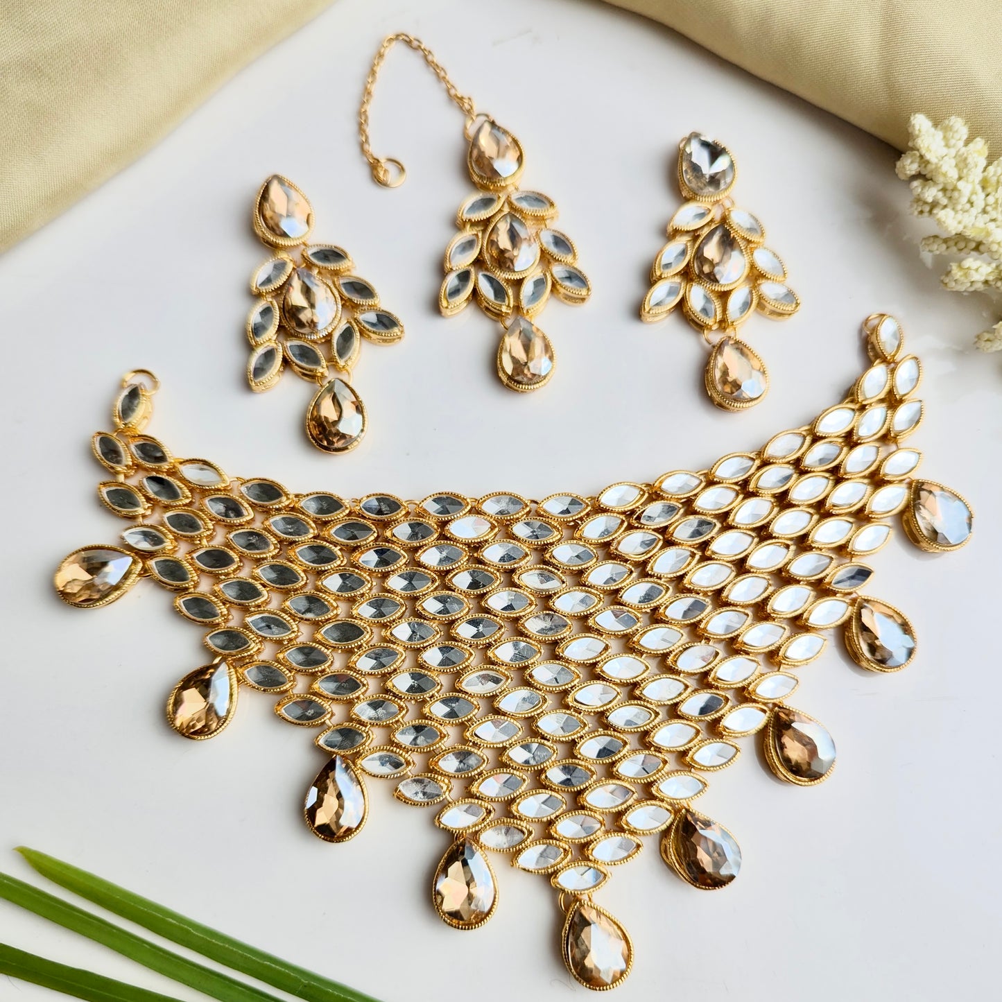 Gul-e-Shahi Necklace Set (Champagne)