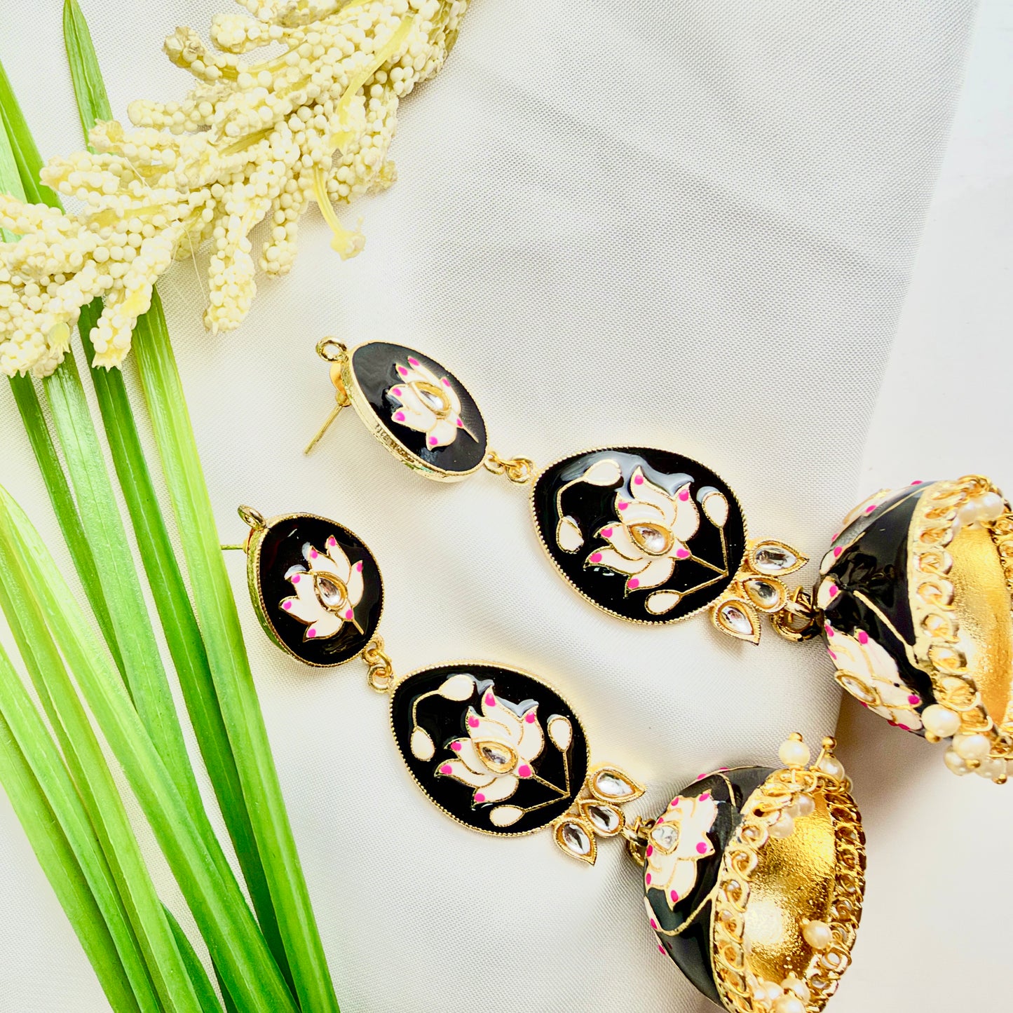 Gulbahar Jhumka (Black)