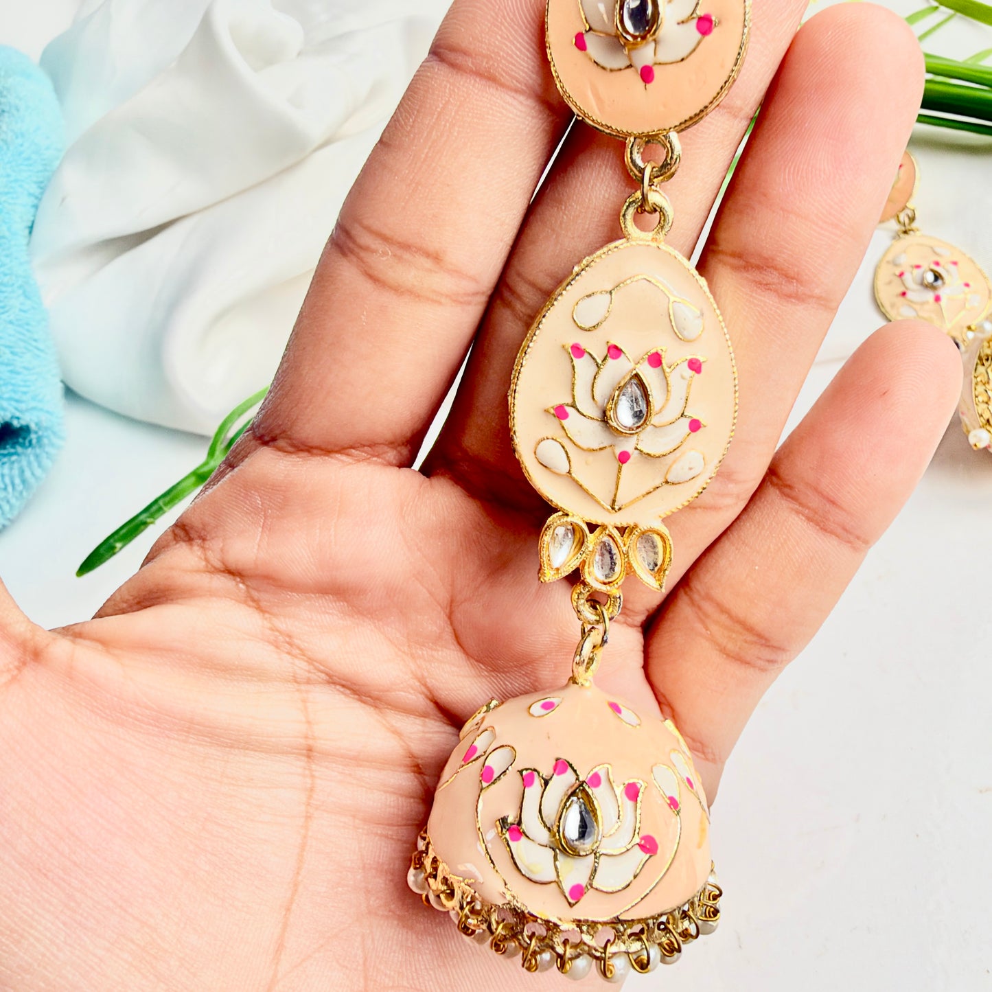 Gulbahar Jhumka (Ivory Cream)