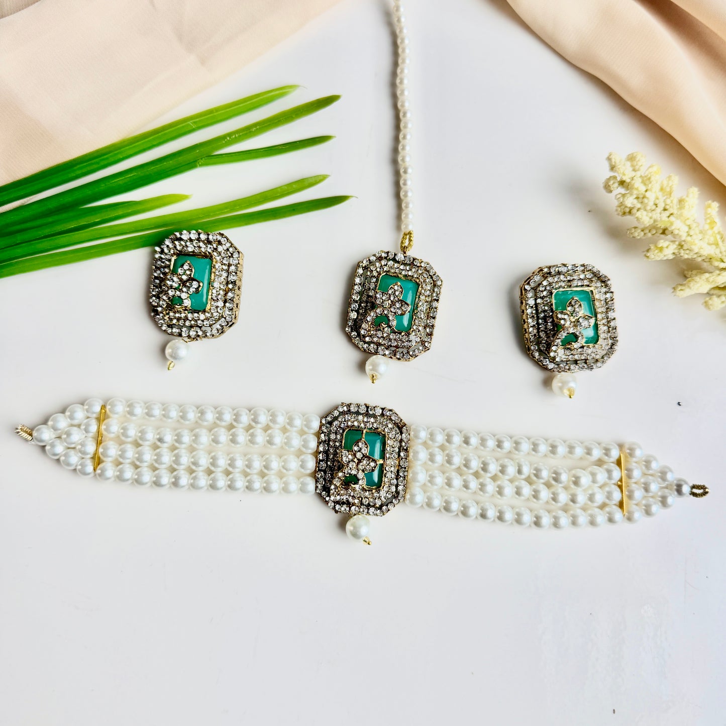 Jahanara Golden Set (Mint)