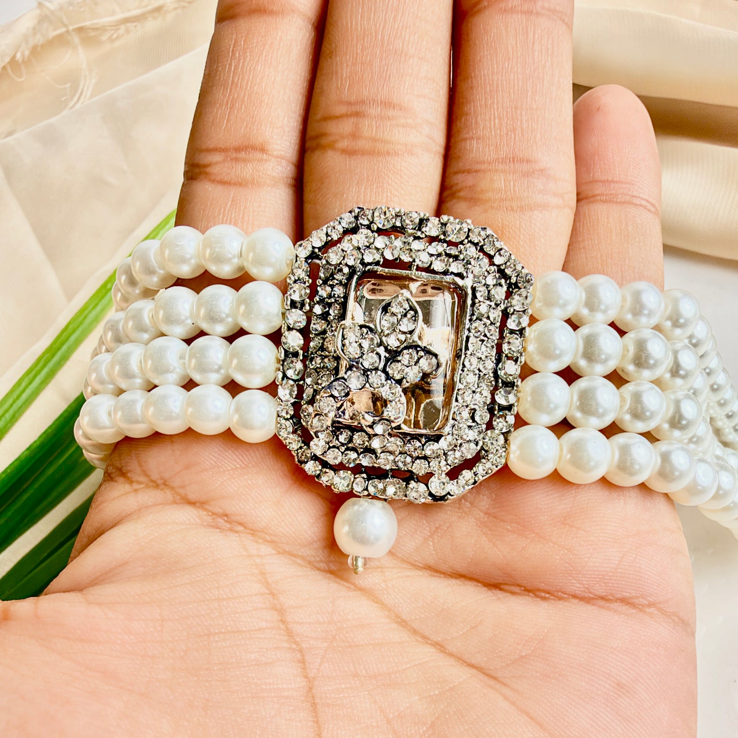 Jahanara Silver Set (Champagne)