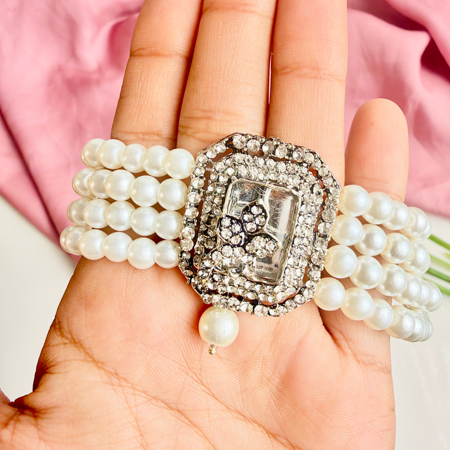 Jahanara Silver Set (Crystal)