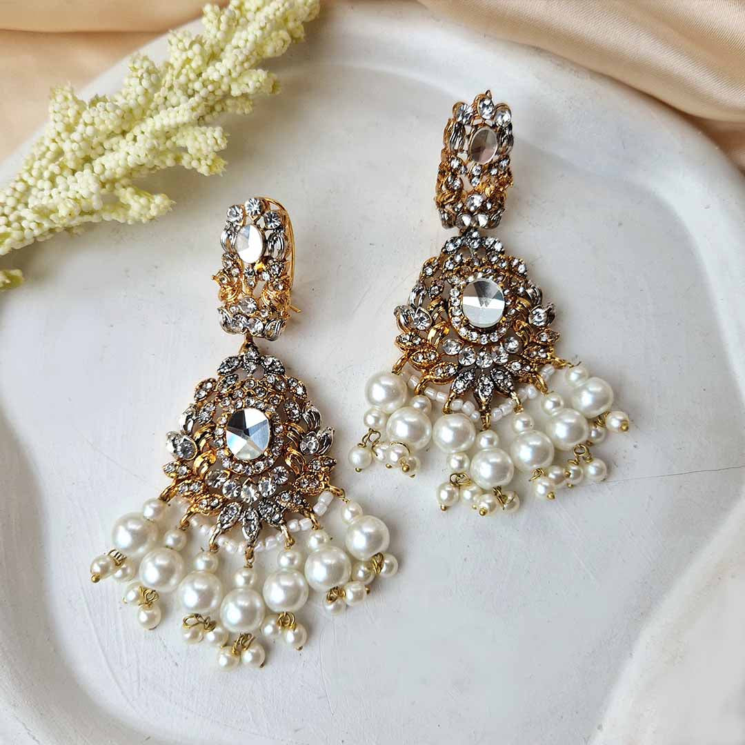 Maisha Earrings (Pearl)