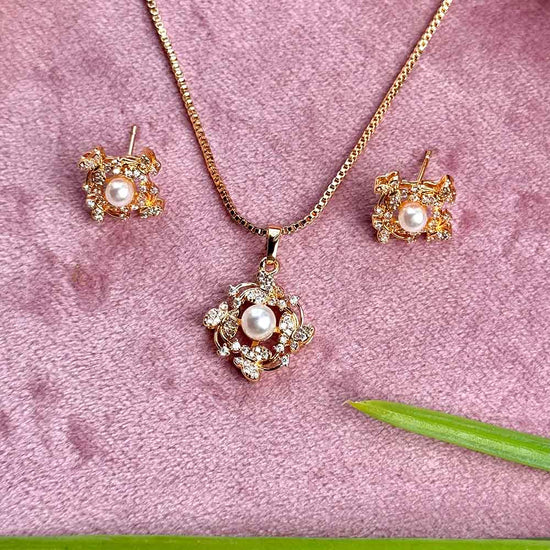 Merin Pendant Set