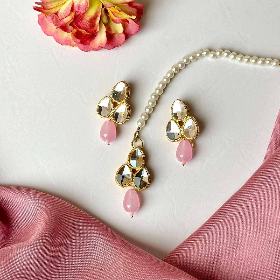 Minimal Earrings/Teeka (Baby Pink)