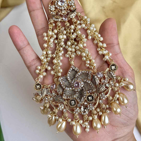 Misra Jhoomar