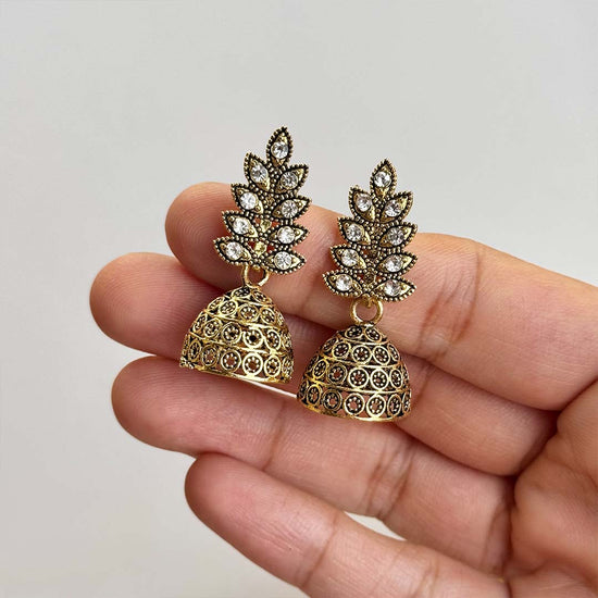 Nasra Jhumkay (Golden)