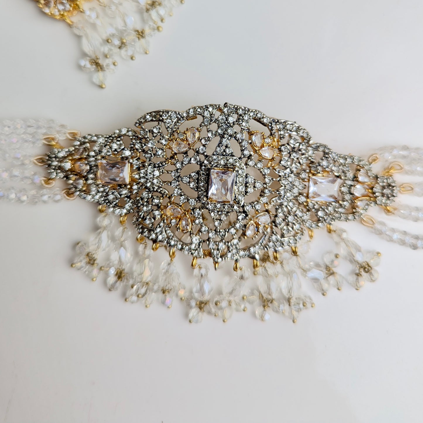 Noor-e-Panna Set (Crystal)