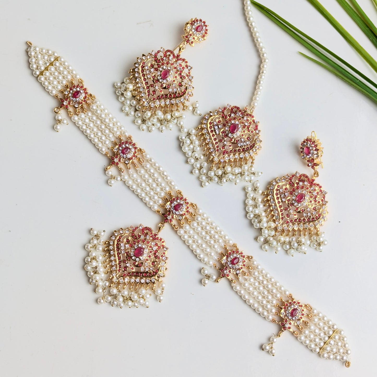 Ruby Pearl Naurattan Set