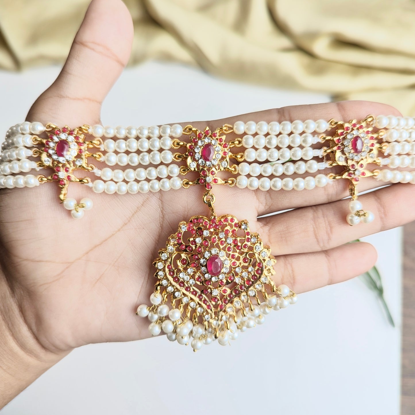 Ruby Pearl Naurattan Set