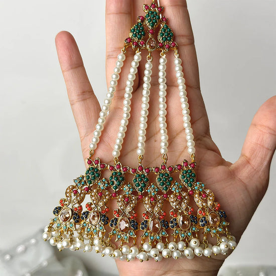 Safeena Jhoomar