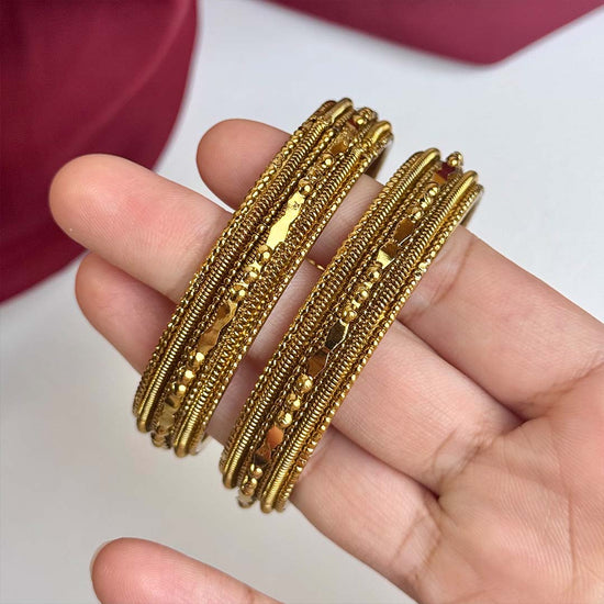 Saiqa Bangles (Golden)