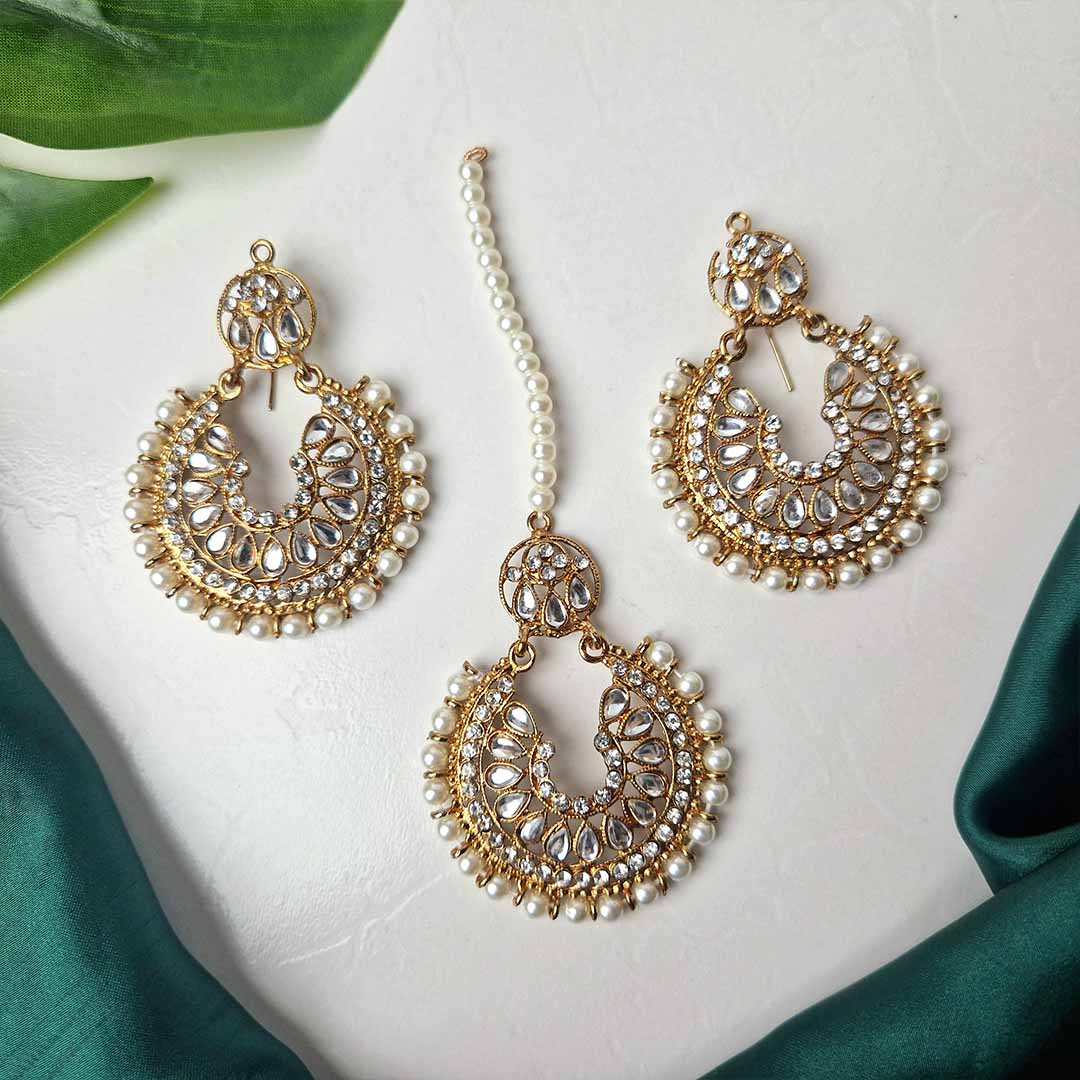 Sehar Earrings and Teeka Set(Golden)