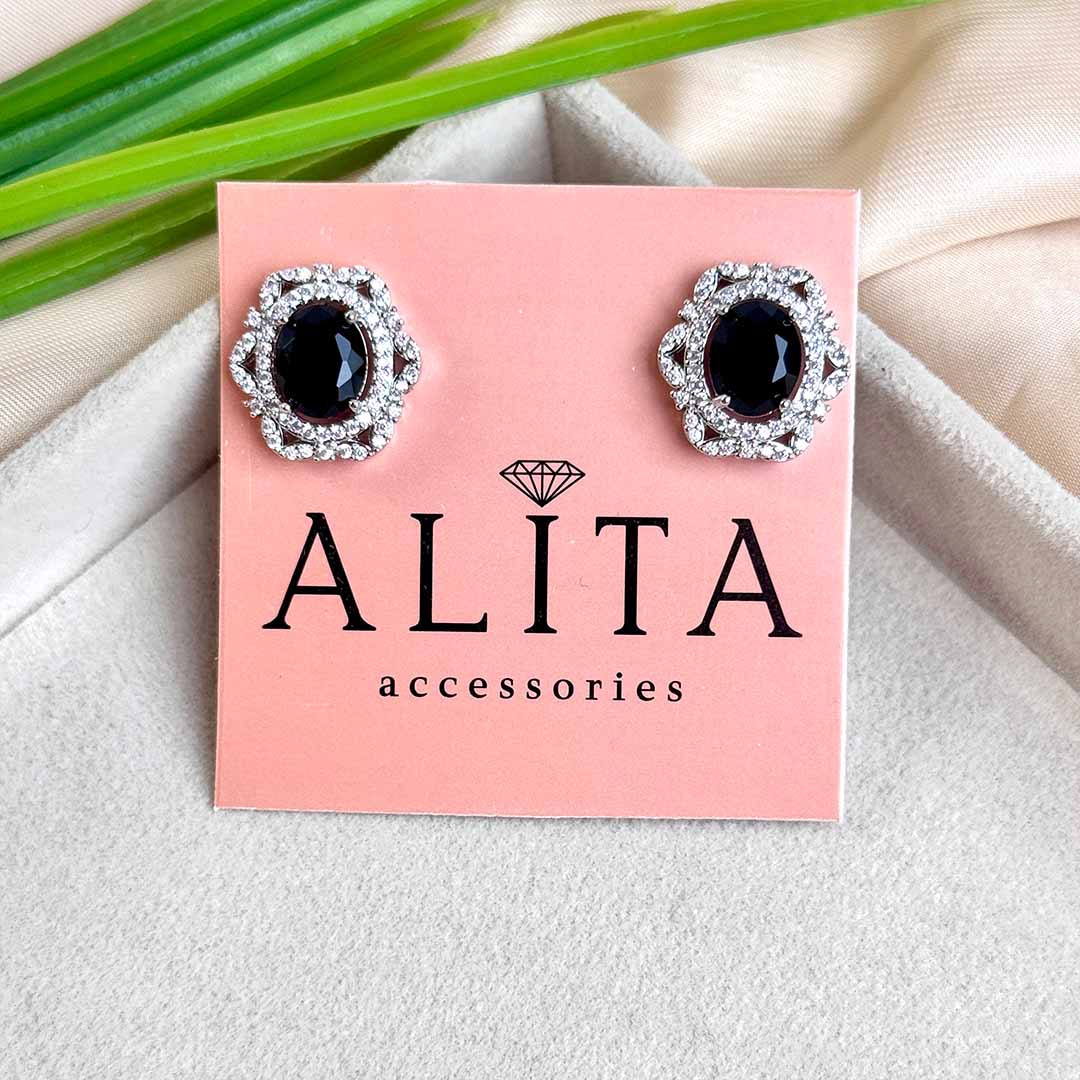 Sema Studs (Black)