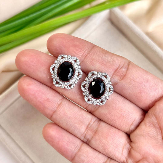 Sema Studs (Black)