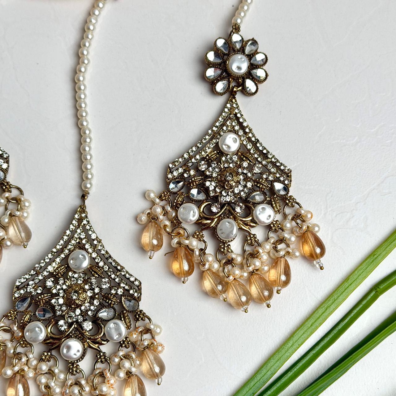Arshia earrings and teeka set (Champagne)
