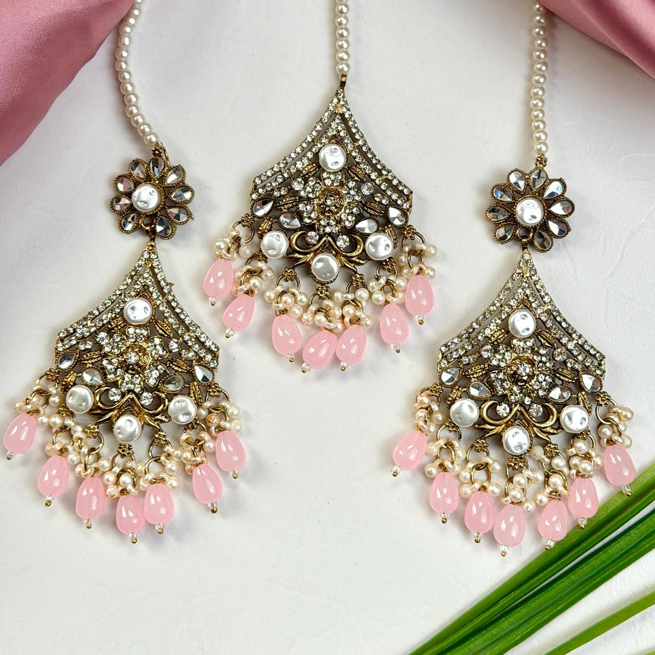 Arshia earrings and teeka set (Pink)