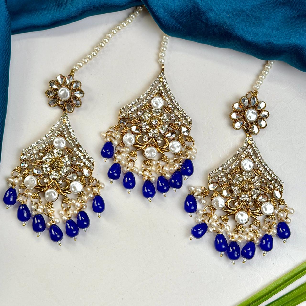 Arshia earrings and teeka set (Blue)