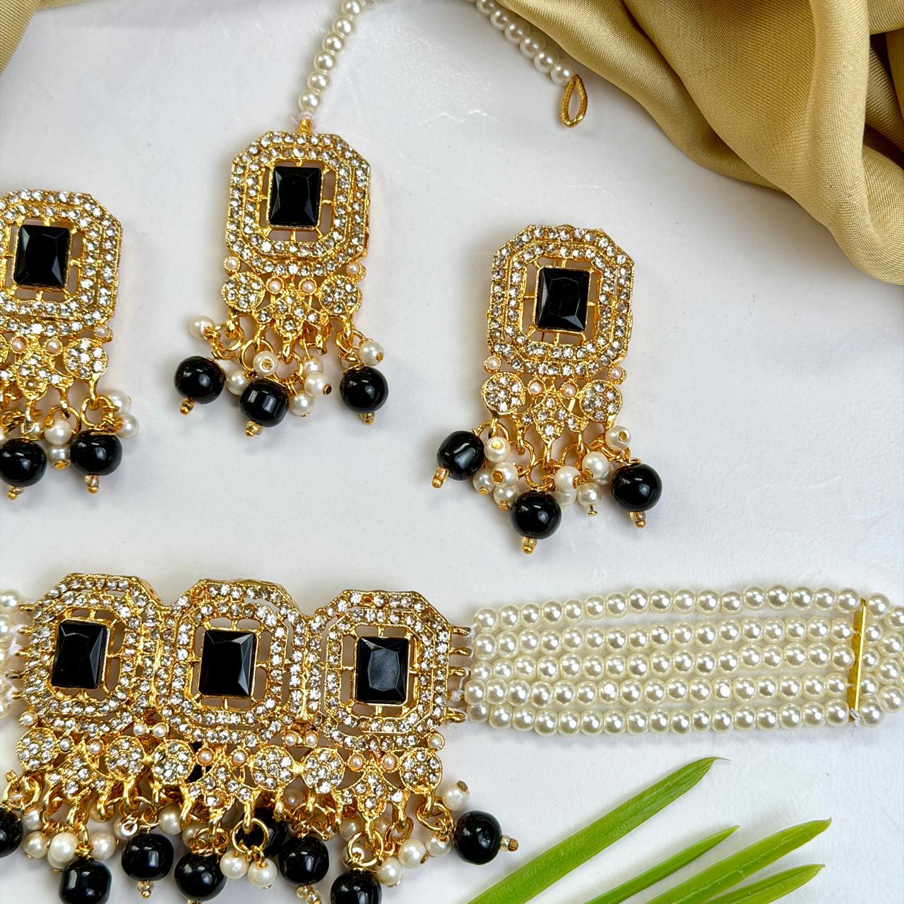 Maaria set (Black)