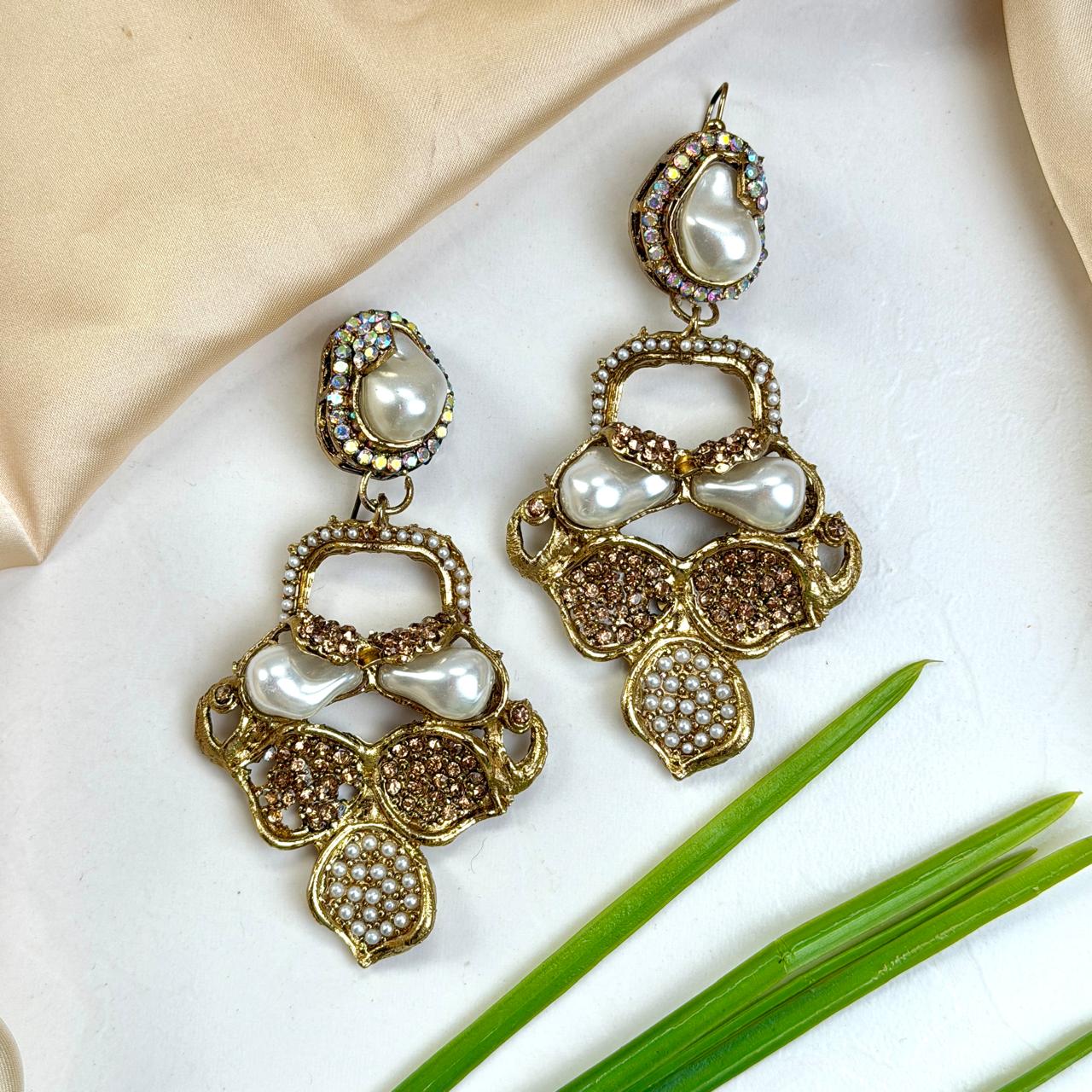 Dina earrings( Champagne)