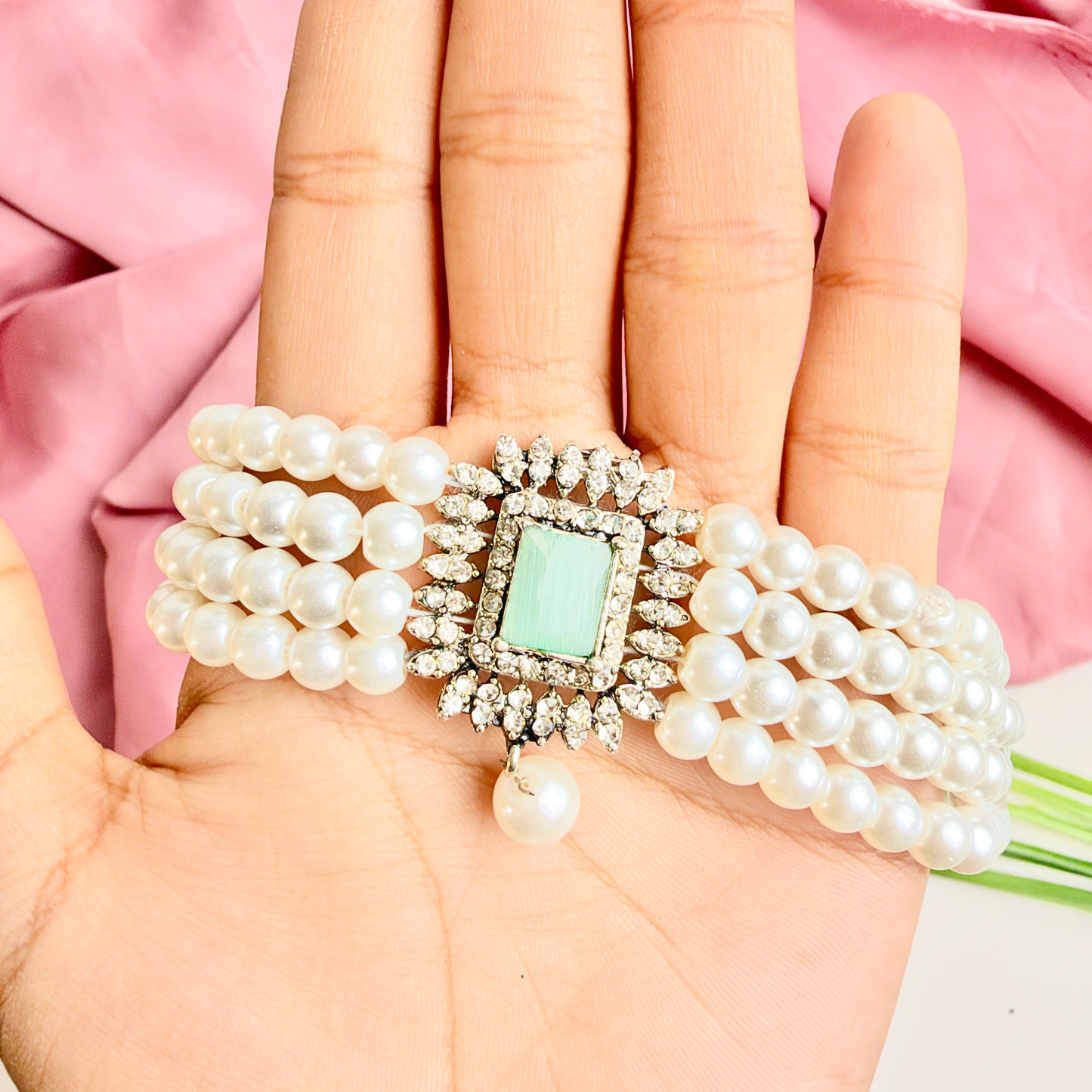 Zareen Silver Set (Mint)