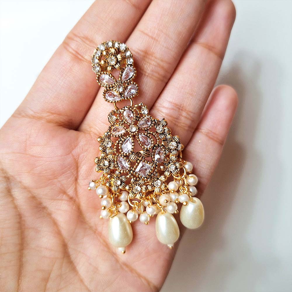 Zarmin Earrings (Pearl)