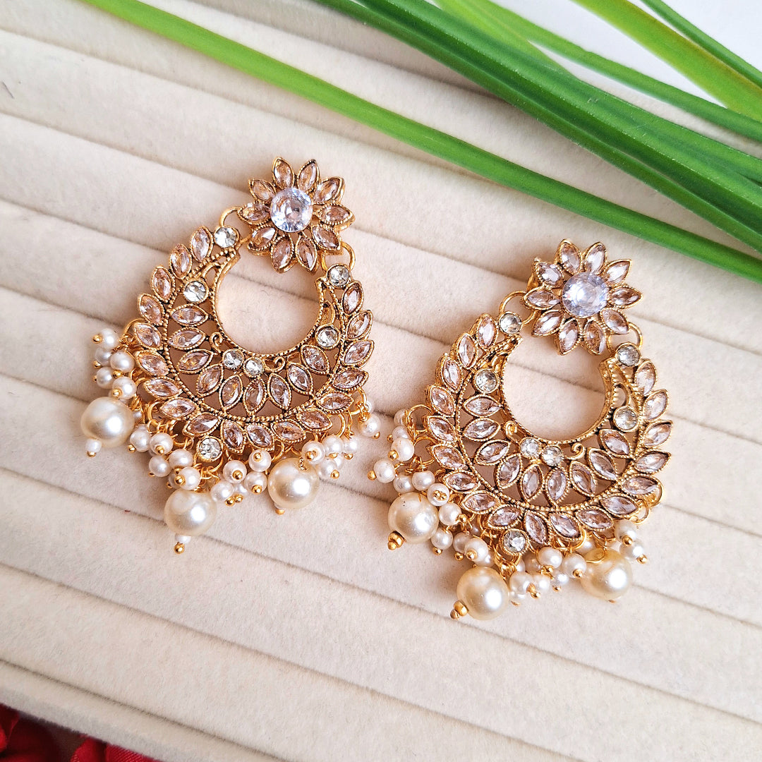 Gulrosh Earrings (White)