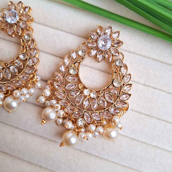 Gulrosh Earrings (White)