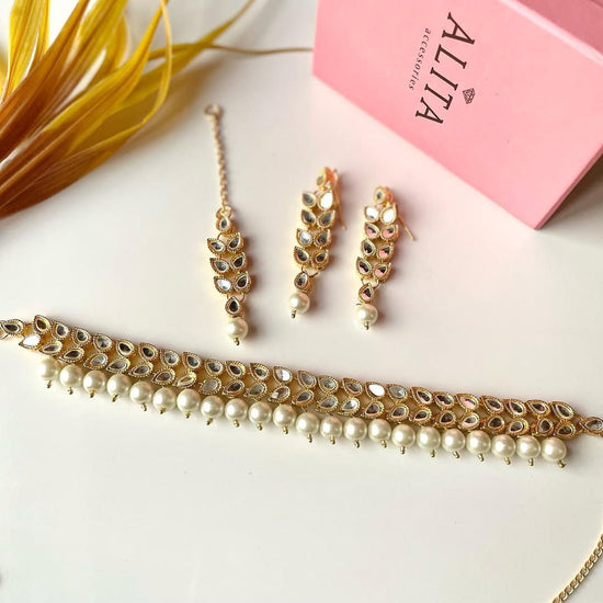 Mirha Set Golden (White)