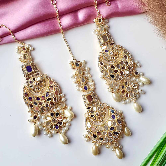 Muneera Earrings and Teeka Set (Golden)
